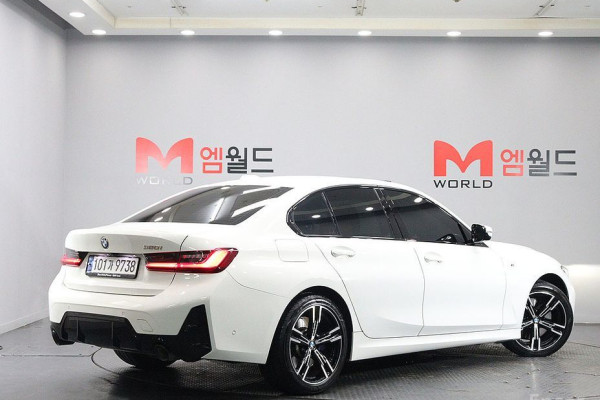 2023 BMW 3 серии с пробегом 23 936 км