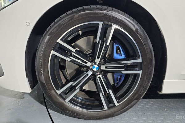 2023 BMW 3 серии с пробегом 25 876 км