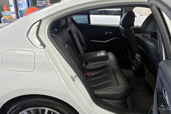 2021 BMW 3 серии с пробегом 47 989 км