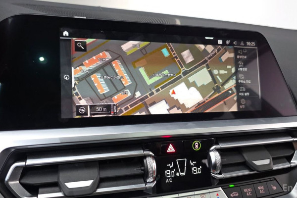 2022 BMW 3 серии с пробегом 65 312 км