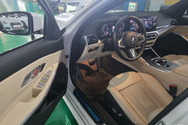 2023 BMW 3 серии с пробегом 12 906 км