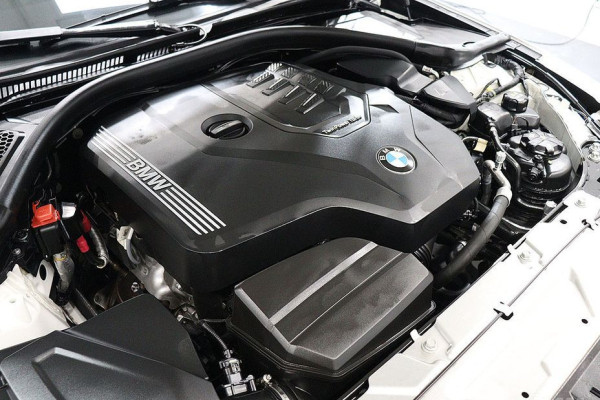 2023 BMW 3 серии с пробегом 23 936 км