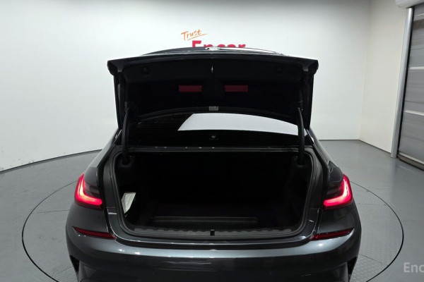 2021 BMW 3 серии с пробегом 46 075 км