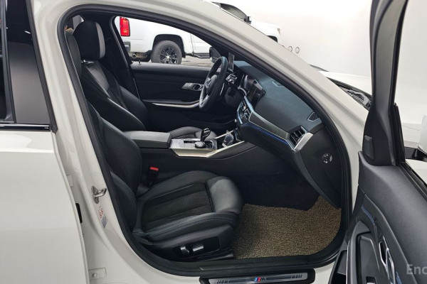 2021 BMW 3 серии с пробегом 30 340 км