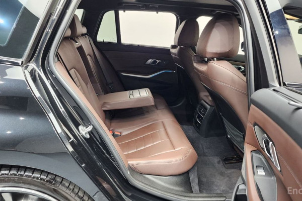 2023 BMW 3 серии с пробегом 28 191 км