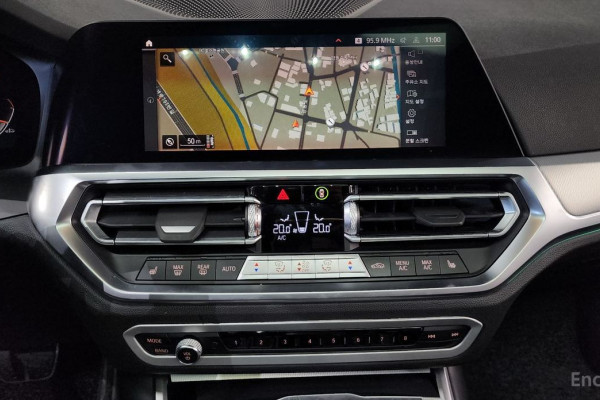 2022 BMW 3 серии с пробегом 49 206 км