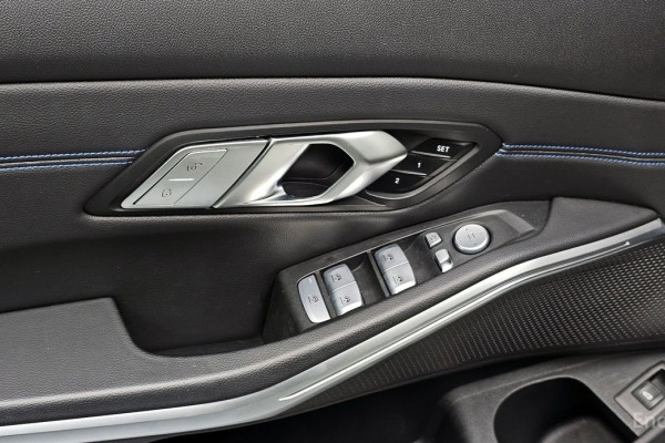 2022 BMW 3 серии с пробегом 37 216 км