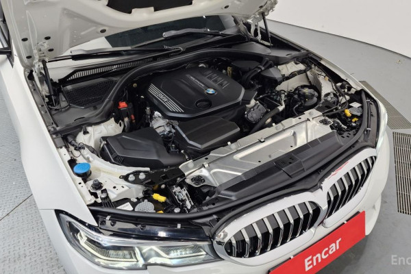 2022 BMW 3 серии с пробегом 49 141 км