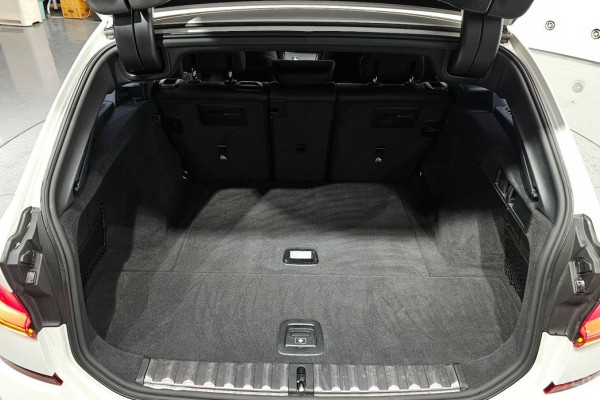 2022 BMW 3 серии с пробегом 37 216 км