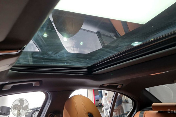 2023 BMW 3 серии с пробегом 20 008 км