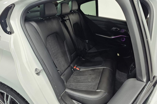 2021 BMW 3 серии с пробегом 15 844 км