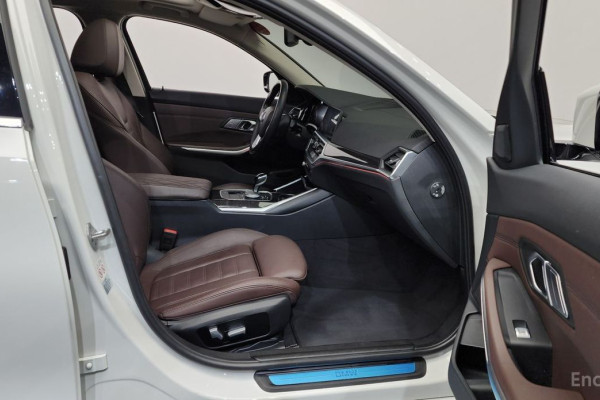 2022 BMW 3 серии с пробегом 49 141 км