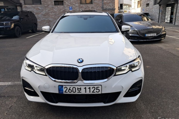 2022 BMW 3 серии с пробегом 32 750 км