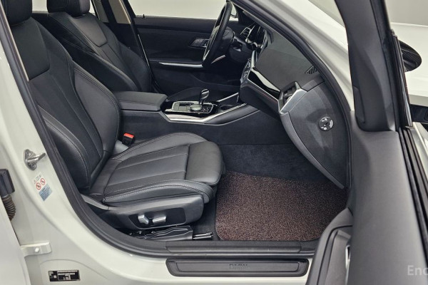 2021 BMW 3 серии с пробегом 24 681 км