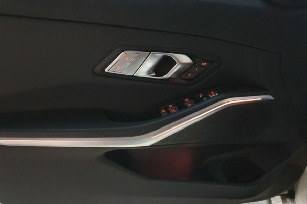 2021 BMW 3 серии с пробегом 45 957 км