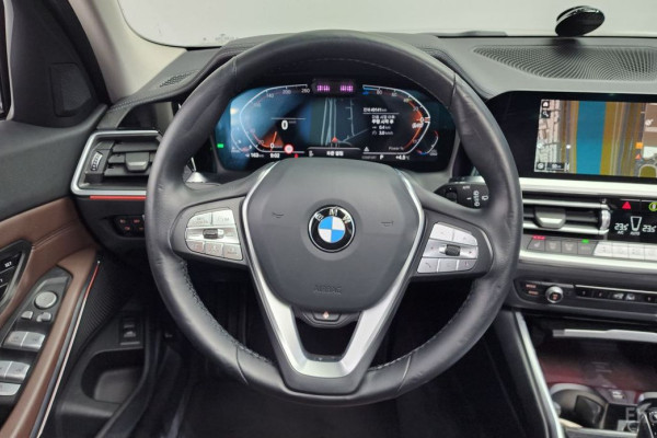 2022 BMW 3 серии с пробегом 49 141 км