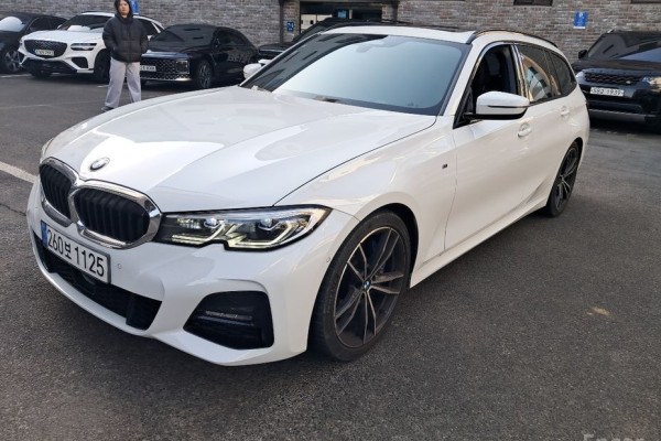 2022 BMW 3 серии с пробегом 32 750 км