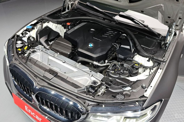 2022 BMW 3 серии с пробегом 65 020 км