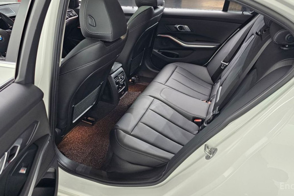 2021 BMW 3 серии с пробегом 24 681 км