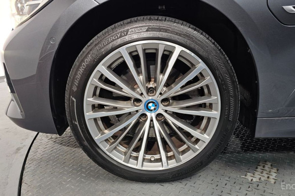 2022 BMW 3 серии с пробегом 69 425 км