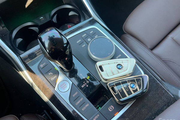 2022 BMW 3 серии с пробегом 39 011 км