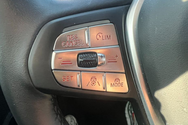 2022 BMW 3 серии с пробегом 39 011 км