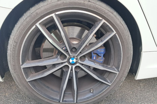 2022 BMW 3 серии с пробегом 32 750 км