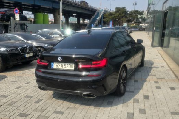 2022 BMW 3 серии с пробегом 34 735 км