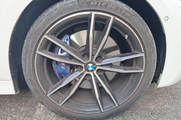 2022 BMW 3 серии с пробегом 32 750 км