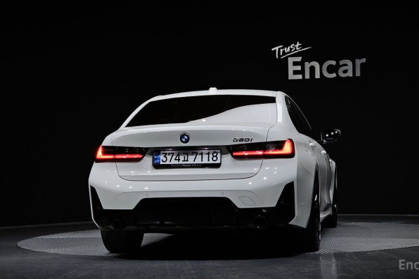 2023 BMW 3 серии с пробегом 35 563 км