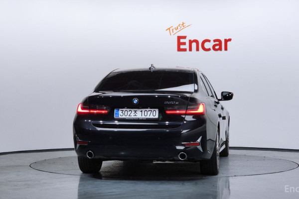 2021 BMW 3 серии с пробегом 63 391 км