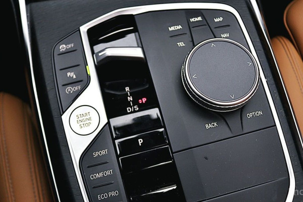 2023 BMW 3 серии с пробегом 25 508 км