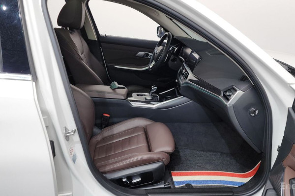 2022 BMW 3 серии с пробегом 43 286 км