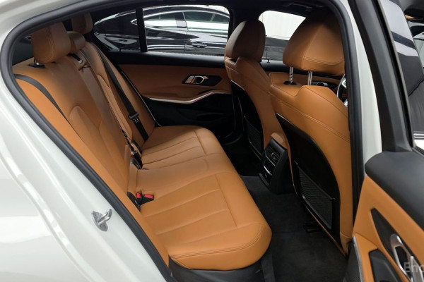 2023 BMW 3 серии с пробегом 49 825 км