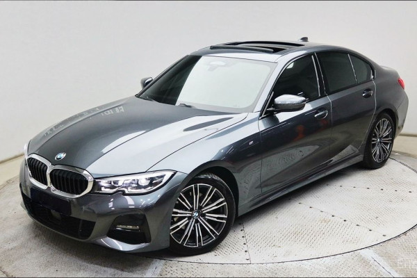 2021 BMW 3 серии с пробегом 30 882 км