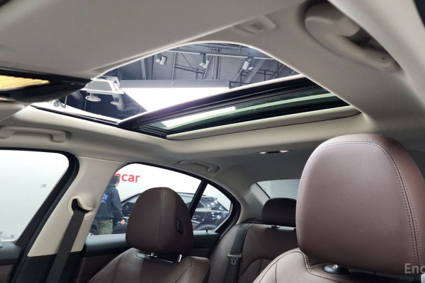 2022 BMW 3 серии с пробегом 43 286 км