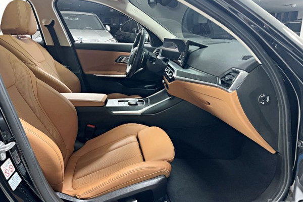 2023 BMW 3 серии с пробегом 13 097 км