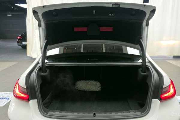 2023 BMW 3 серии с пробегом 49 825 км