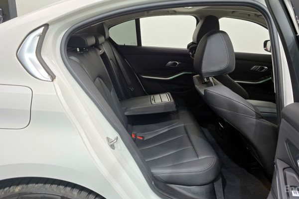 2022 BMW 3 серии с пробегом 74 402 км