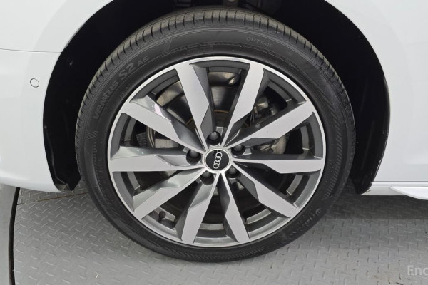 2022 Audi A4 с пробегом 44 291 км