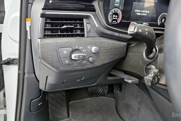 2022 Audi A4 с пробегом 40 780 км