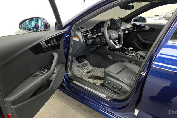 2022 Audi A4 с пробегом 75 082 км