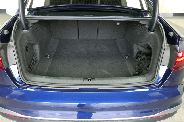 2022 Audi A4 с пробегом 75 082 км