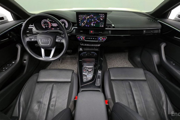 2021 Audi A4 с пробегом 65 469 км