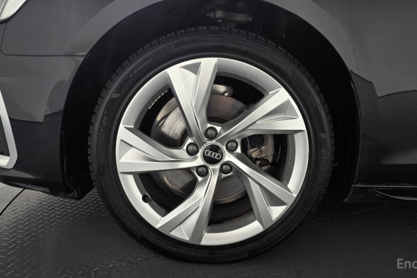 2021 Audi A4 с пробегом 33 690 км