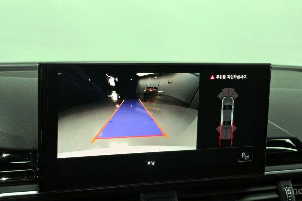 2021 Audi A4 с пробегом 65 469 км