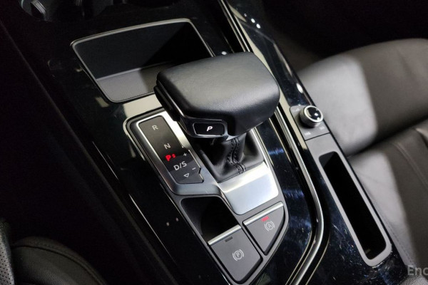 2021 Audi A4 с пробегом 65 621 км