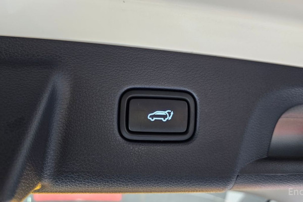 2023 Hyundai Palisade с пробегом 25 184 км