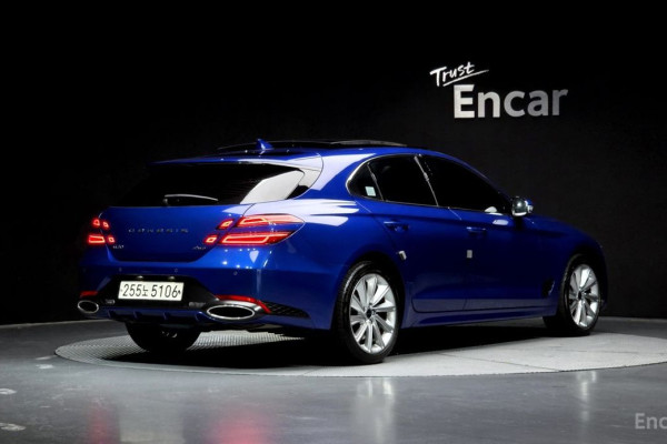 2023 Genesis G70 с пробегом 11 907 км