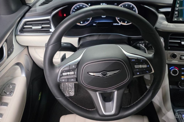 2023 Genesis G70 с пробегом 11 907 км
